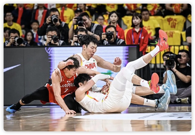 42分大勝！亞預賽中國男籃復仇日本 趙睿16+8+5